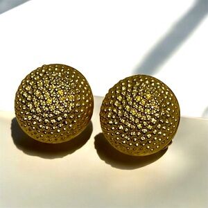 🐥 Erwin Pearl Gold Textured Dome Earrings